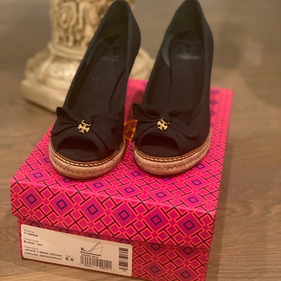TORY BURCH BLACK SHOES 👠 - Picture 2 of 6